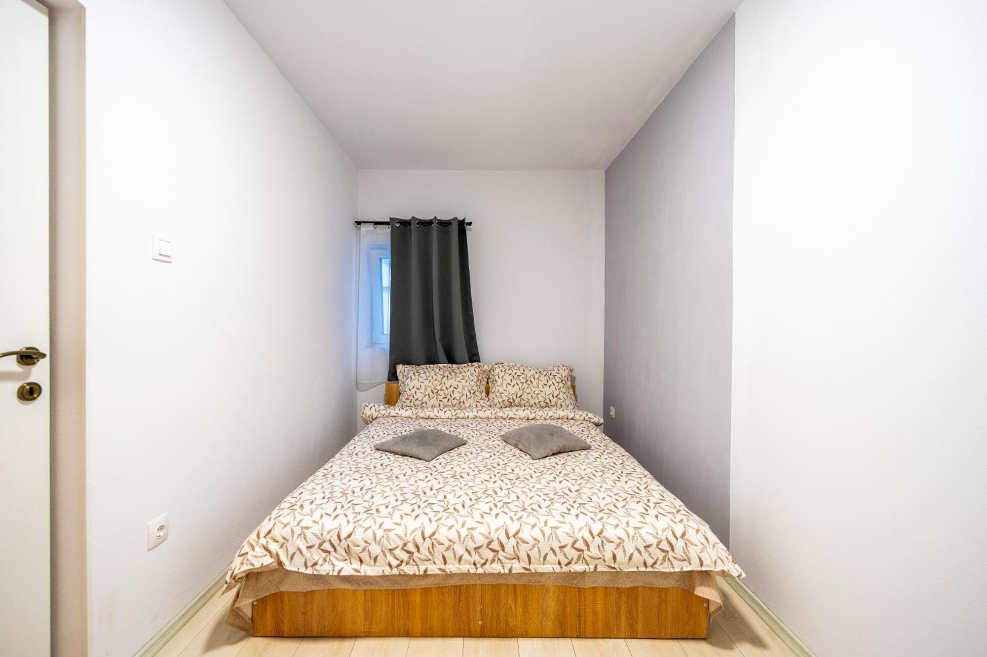 Yvett House Hotel Sfantu Gheorghe  Luaran gambar